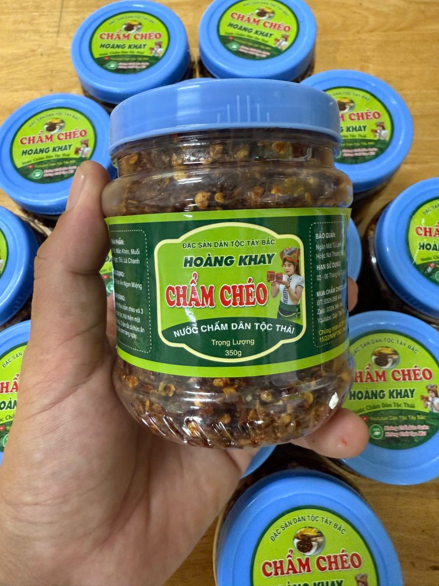 Chẩm chéo Tây Bắc ăn cùng gà đen H’Mông, tăng đậm vị, dậy mùi thơm đặc trưng